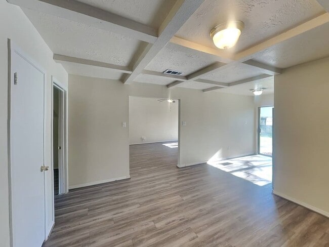 Building Photo - 4434 Algernon Dr