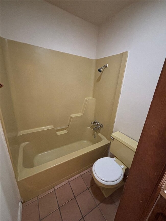 Building Photo - 901 NE Tortoise Dr