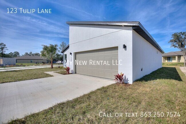 Building Photo - 123 Tulip Ln