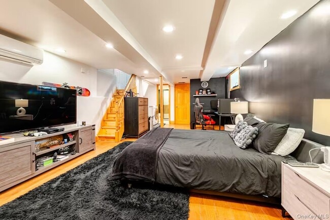 Building Photo - 151-05 20th Rd