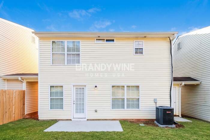 Building Photo - 204 Lossie Ln