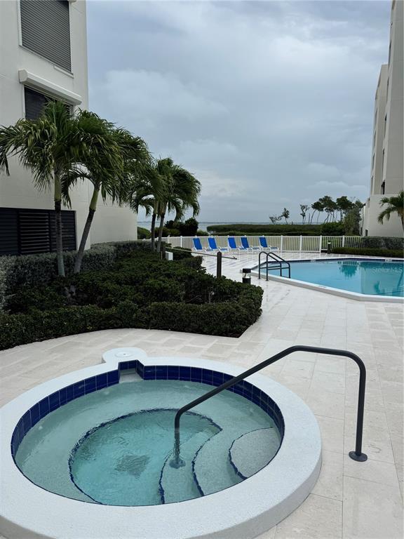 Building Photo - 2020 Harbourside Dr