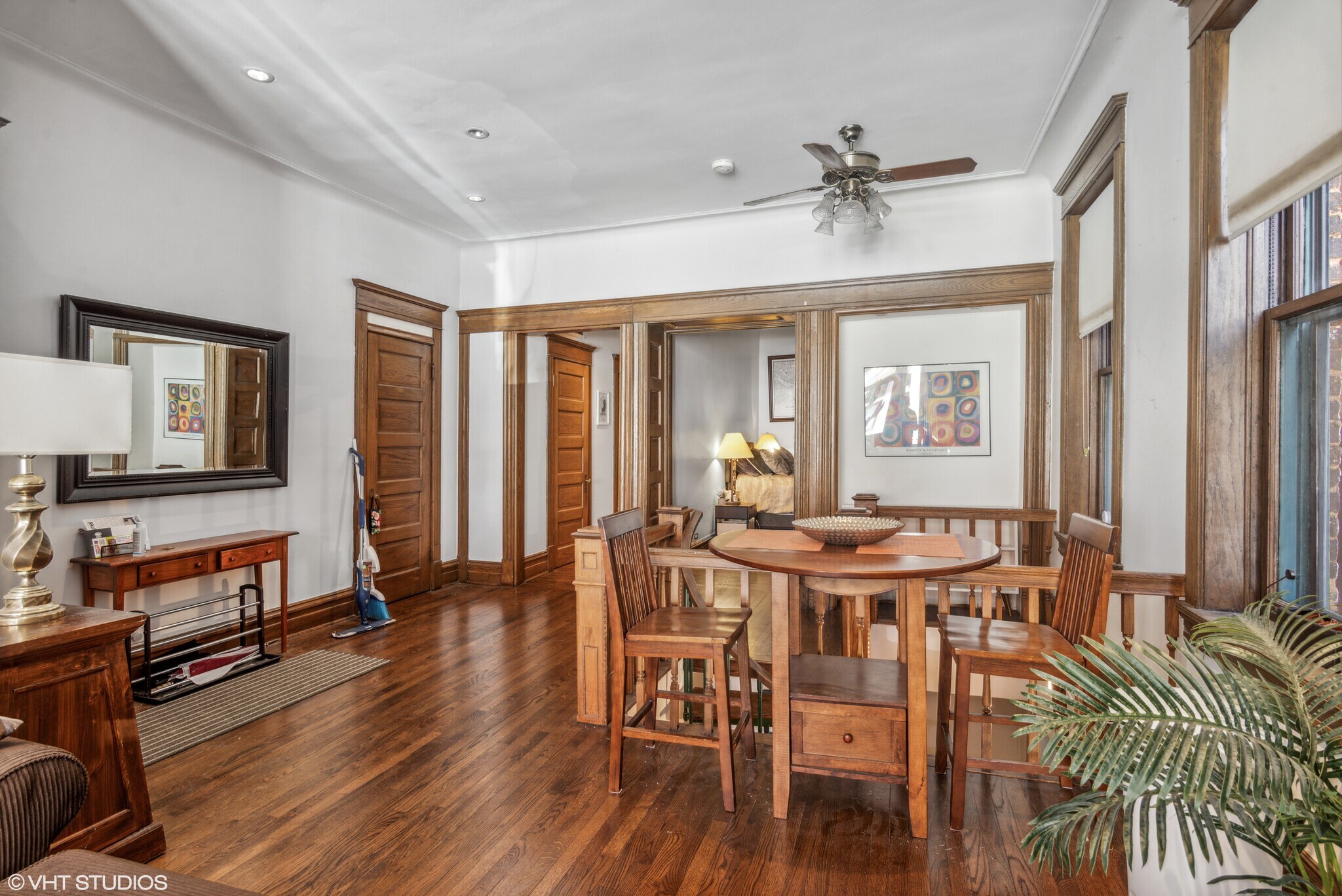 Building Photo - 145 W Burton Pl