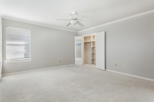 Building Photo - 6926 Colfax Dr