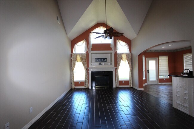 Building Photo - 1410 Caine Hill Ct