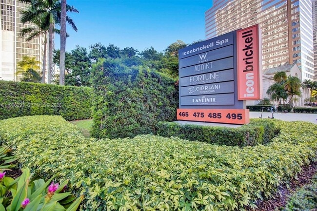 Building Photo - 475 Brickell Ave