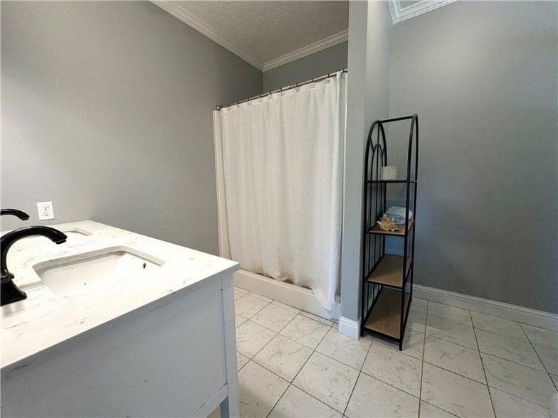 Building Photo - 24473 Timbercrest Dr