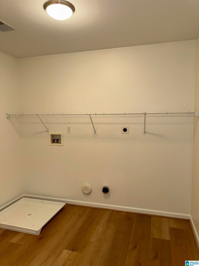 Building Photo - 521 Reach Dr