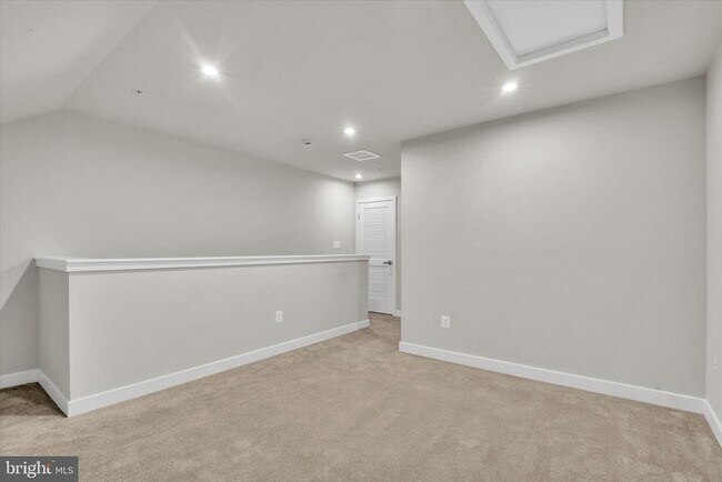 Building Photo - 7511 Bharat Wy