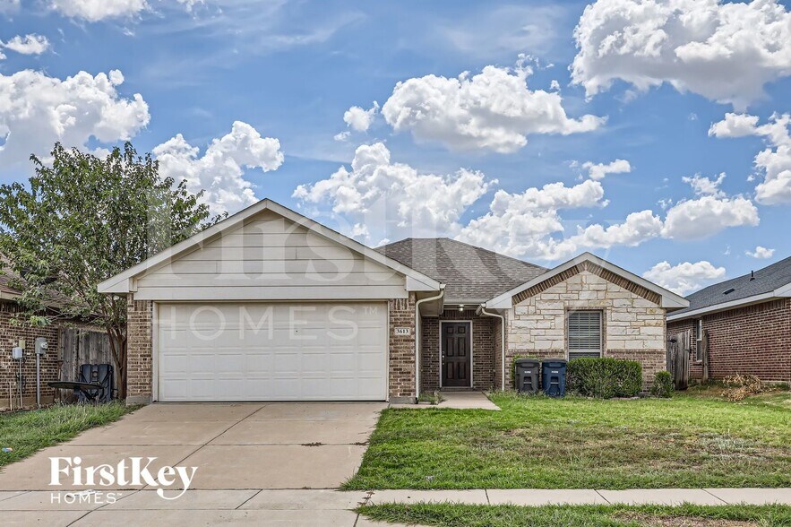 Building Photo - 3613 Cayman Dr