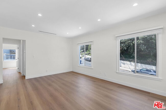 Building Photo - 1810 Santa Ynez St