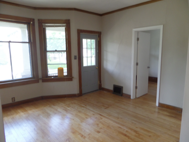 Building Photo - 2816 N Fratney St