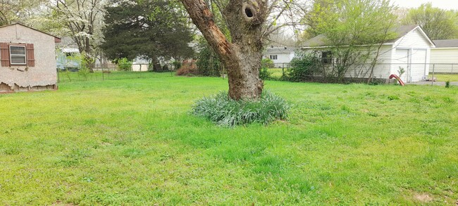 Building Photo - Coming Soon - 2 bedroom 2 Bath home locate...