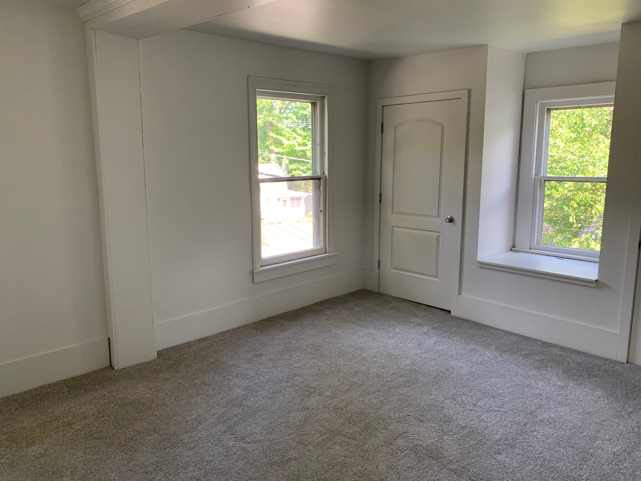 Building Photo - 62 E Church St