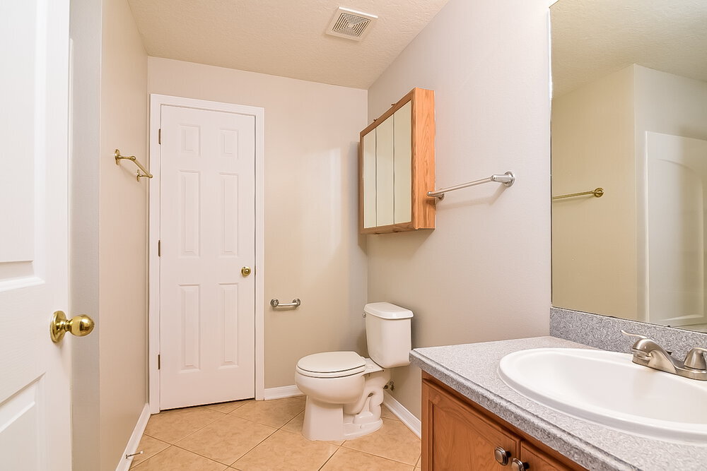 Building Photo - 406 Chimney Rock Dr