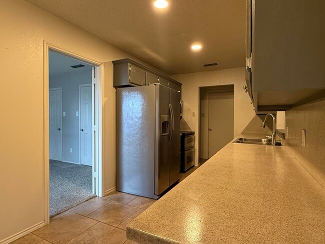 Building Photo - 9717 Blandon Ave