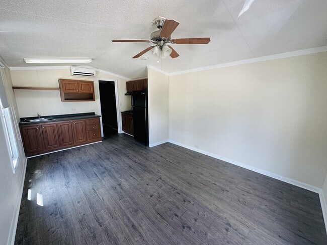 Building Photo - 2440 TX-16