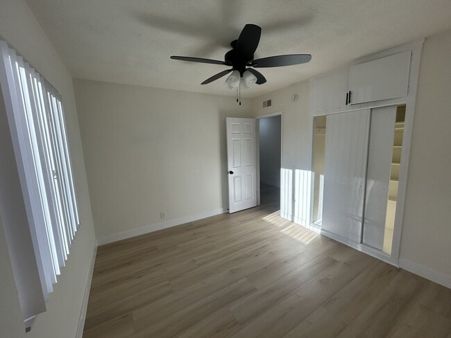 Building Photo - Pool Home! 3 Bed 2 Bath Home With Family Room