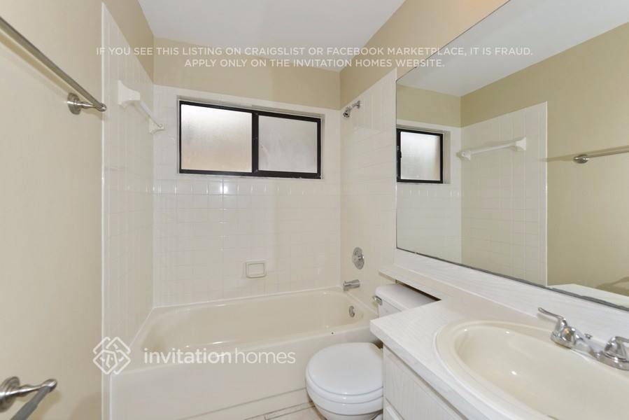 Building Photo - 5422 Friarsway Dr