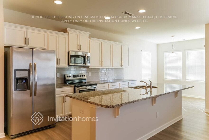 Building Photo - 102 Relict Dr