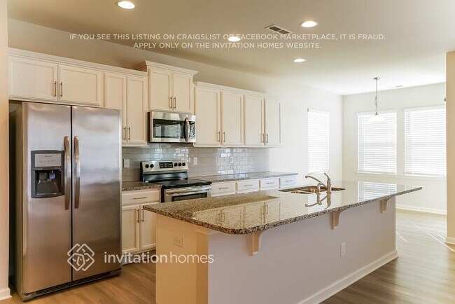 Building Photo - 102 Relict Dr