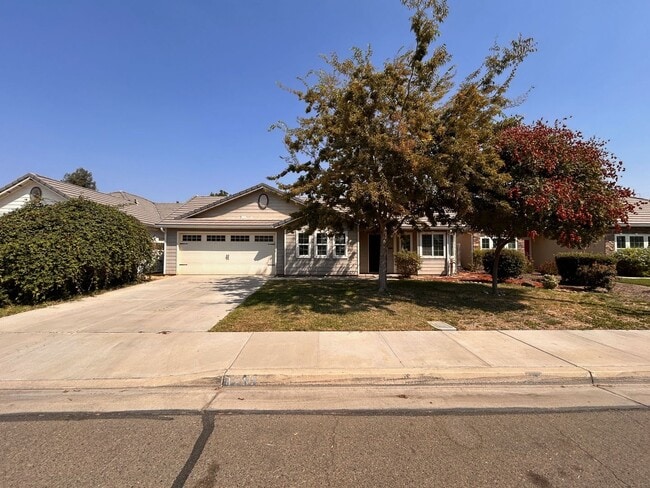 Primary Photo - Nice home for rent in Visalia!