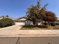 Building Photo - Nice home for rent in Visalia!