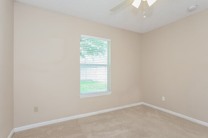 Building Photo - 2141 Ardencroft Dr