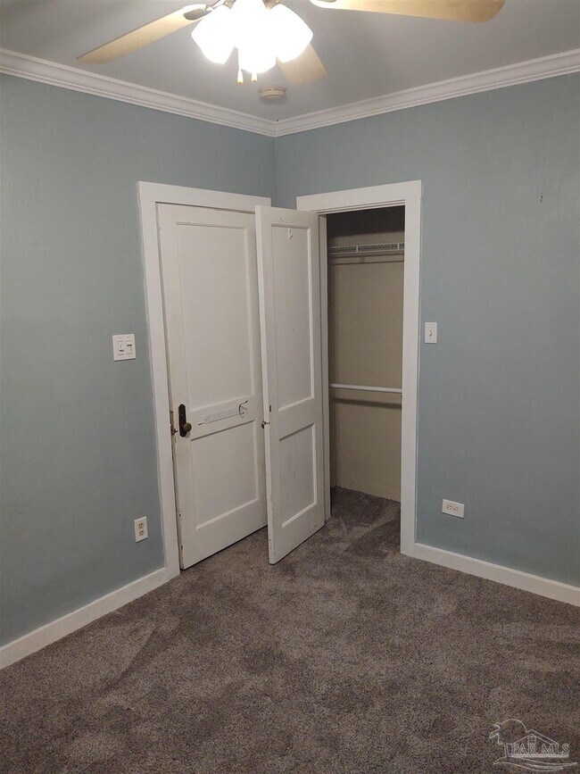 Building Photo - 1414 E Lee St