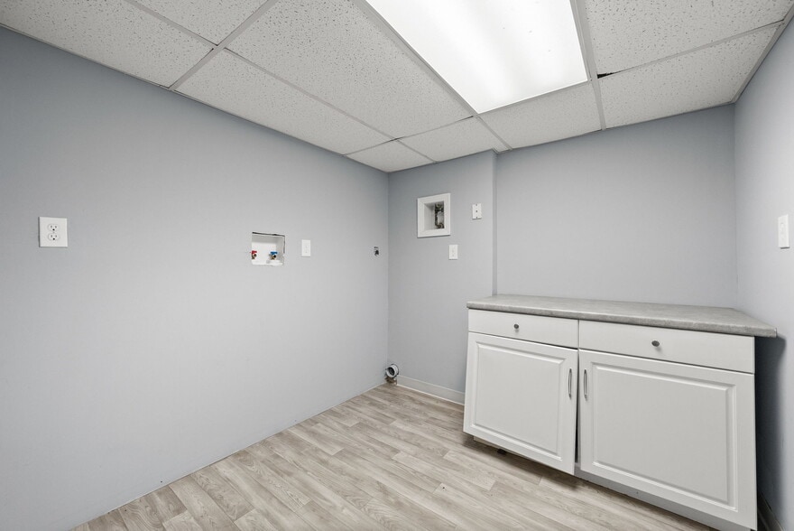 Building Photo - 167 Taft Dr