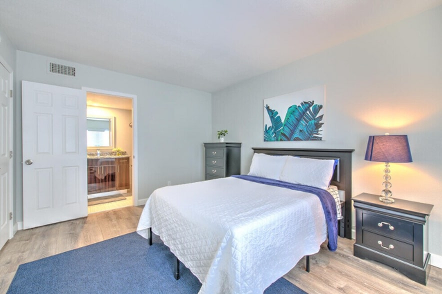 Interior Photo - Pearl Cove Apartments