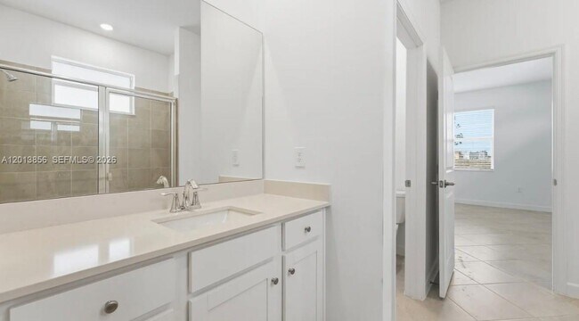 Building Photo - 20511 Hazelnut Ct S