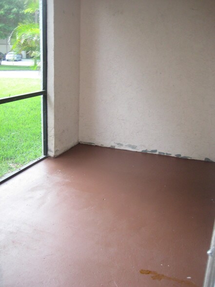 Building Photo - 301 Norwood Ter