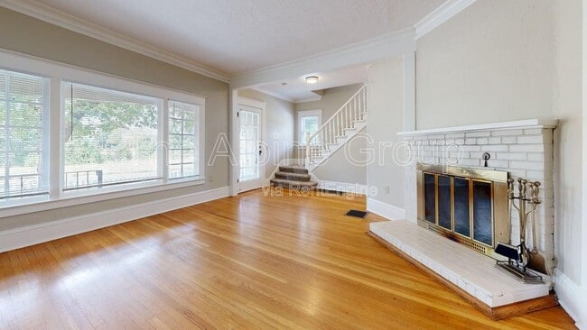 Building Photo - 2977 N Willamette Blvd