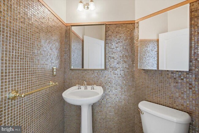 Building Photo - 20242 Hidden Creek Ct