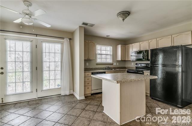 Building Photo - 12624 Cardinal Woods Dr