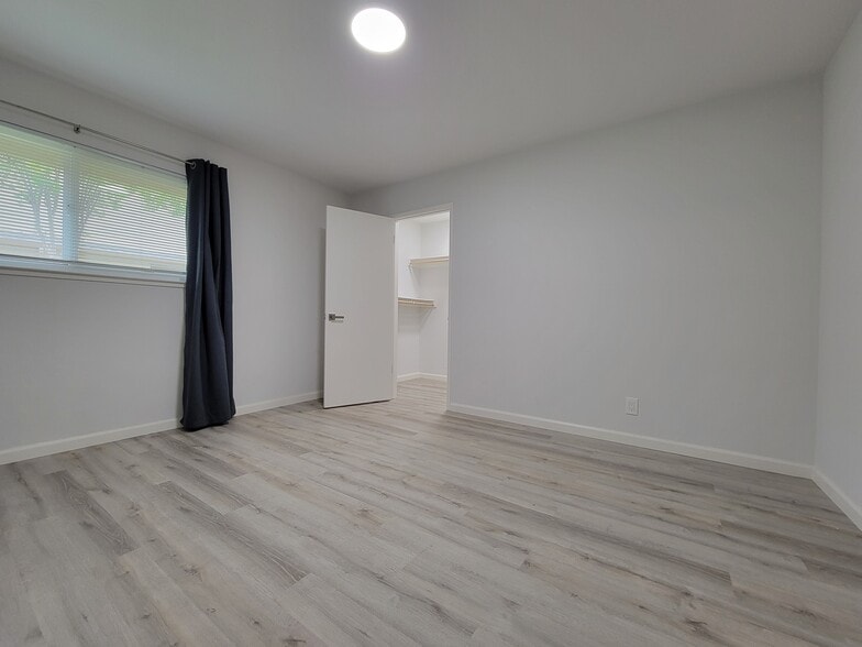 Bedroom 1 - 125 Connemara Way