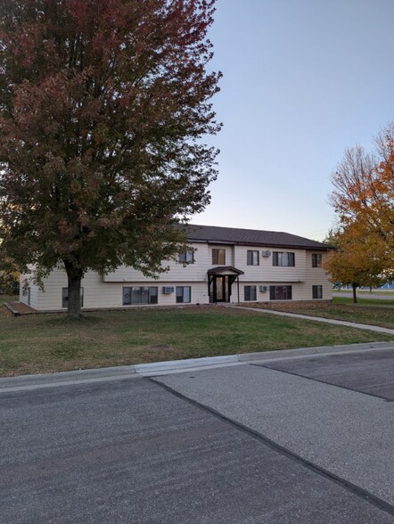 Building Photo - 300 Hopp Ave