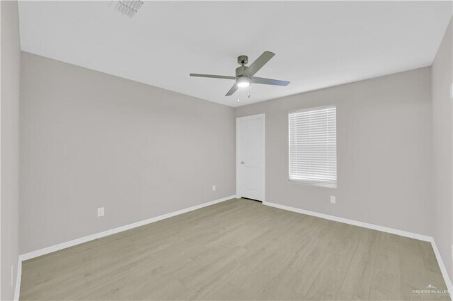 Building Photo - 14 N 23rd St