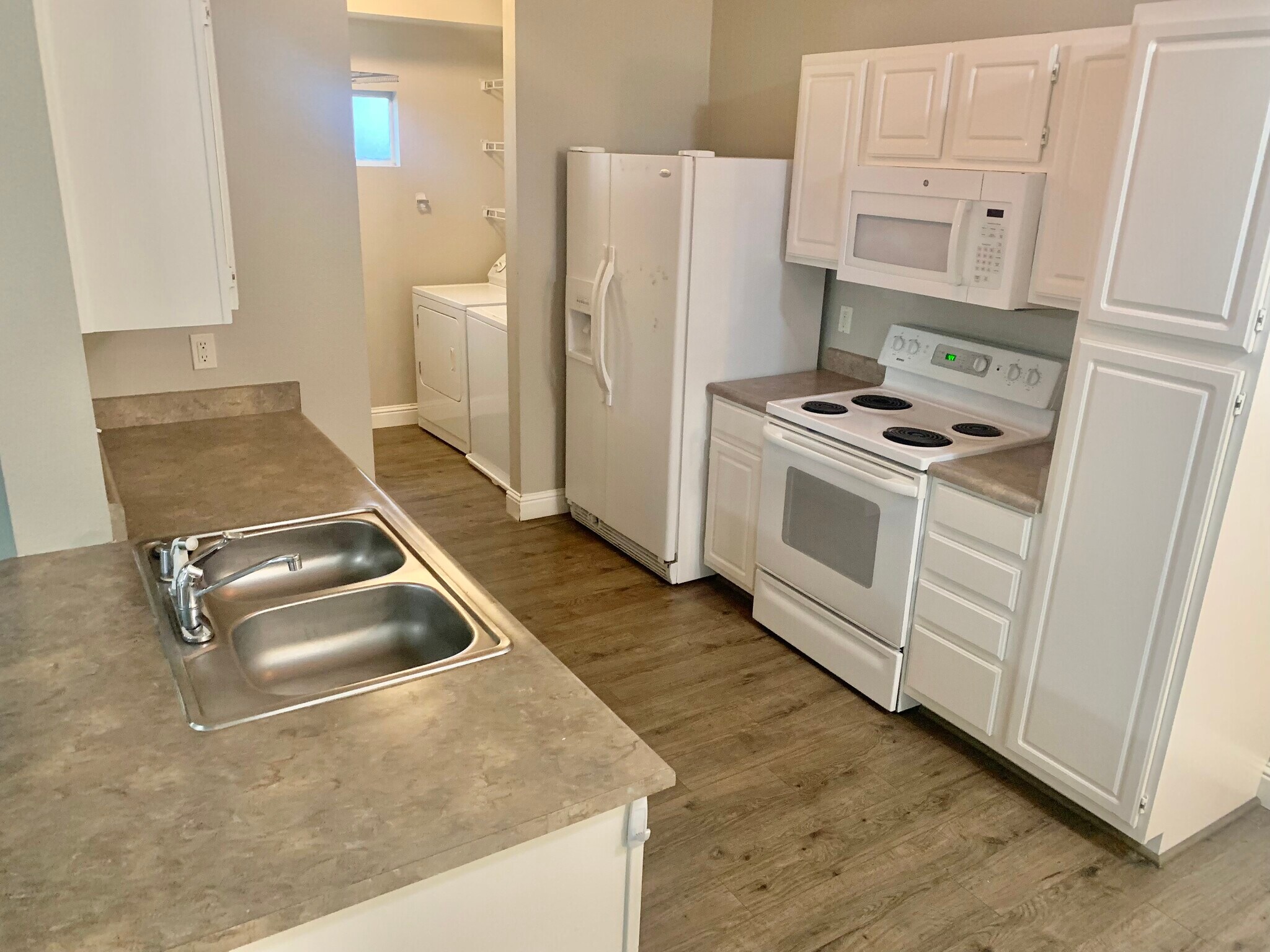 Building Photo - 501 Gibson Dr