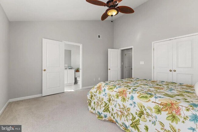 Building Photo - 9211 Cascade Falls Dr