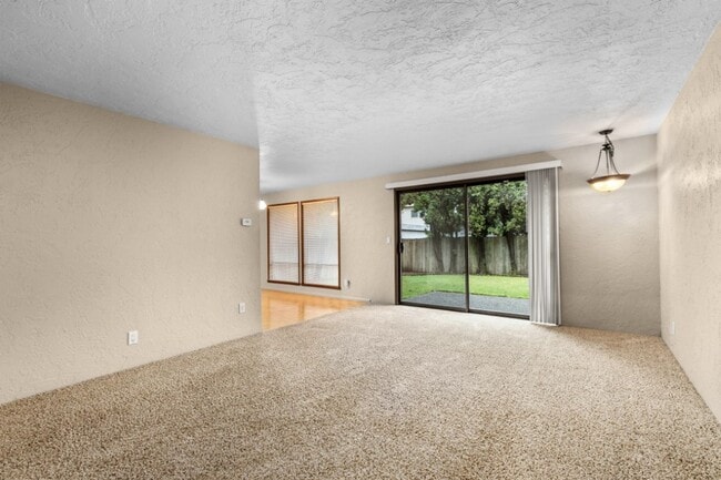 Building Photo - 3Bd/2Ba Seattle House