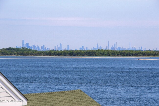 Building Photo - 9 Sea Drift Ave