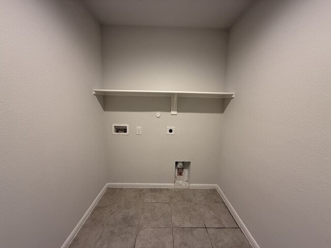 Building Photo - 10530 Ft Cibolo Trl