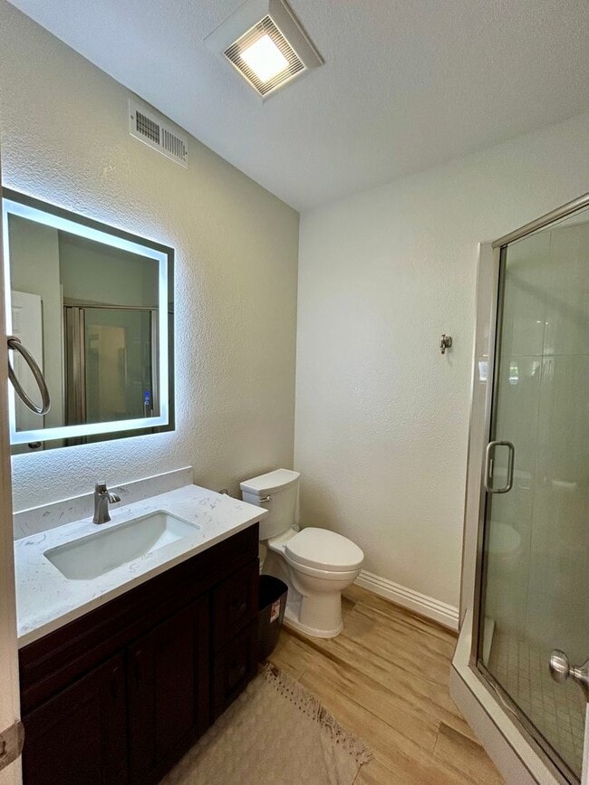 Building Photo - Modern and Convenient Condo Near Almaden Lake