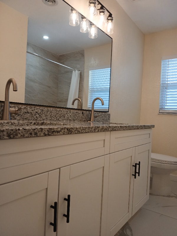 Building Photo - 378-378 78th Ave NE