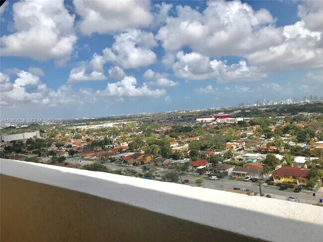 Building Photo - 117 NW 42nd Ave