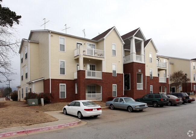 Top 10 Residences At Clayton State University Oneclass Blog Laker Village