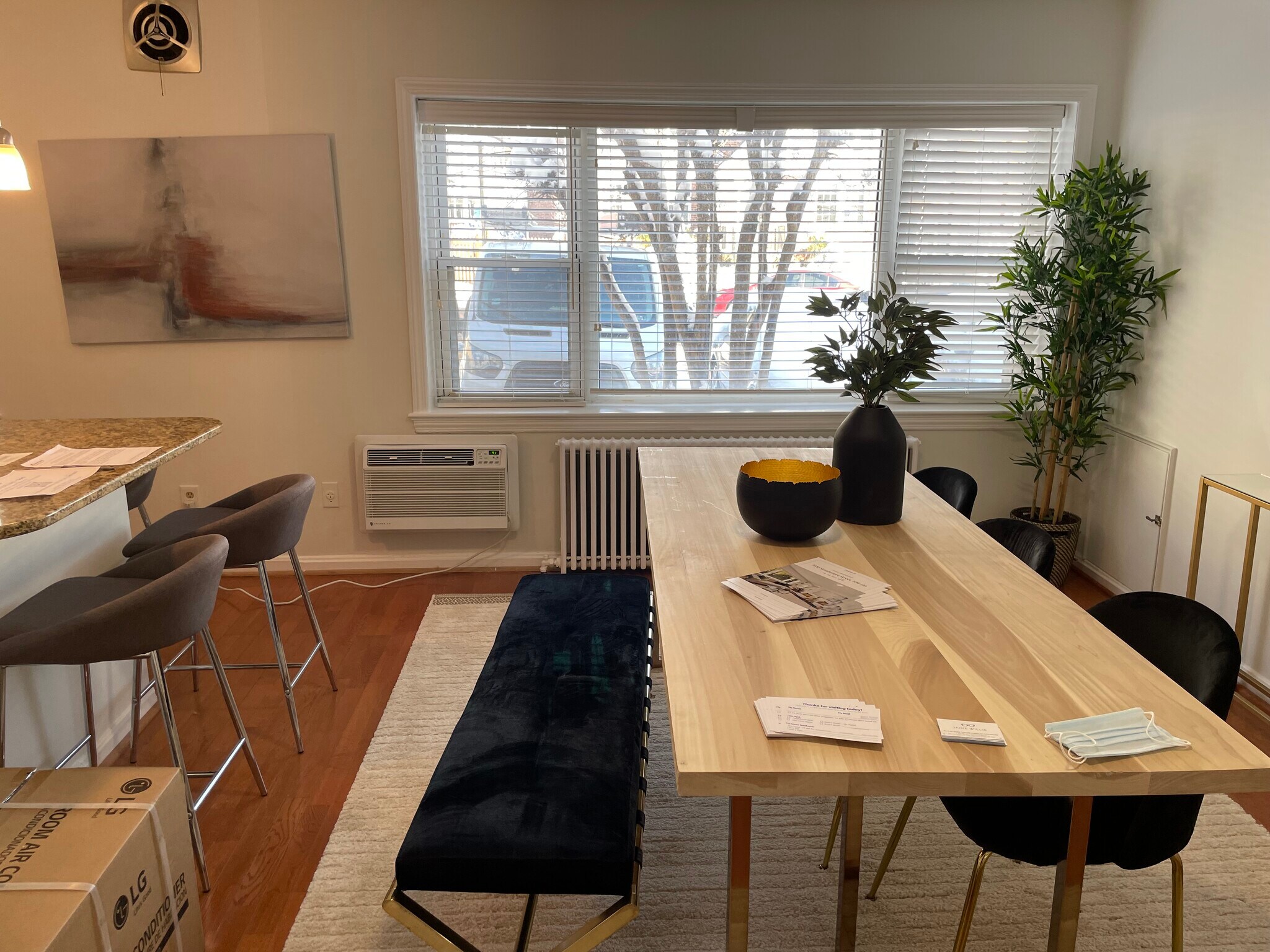 Building Photo - 7036 Strathmore St