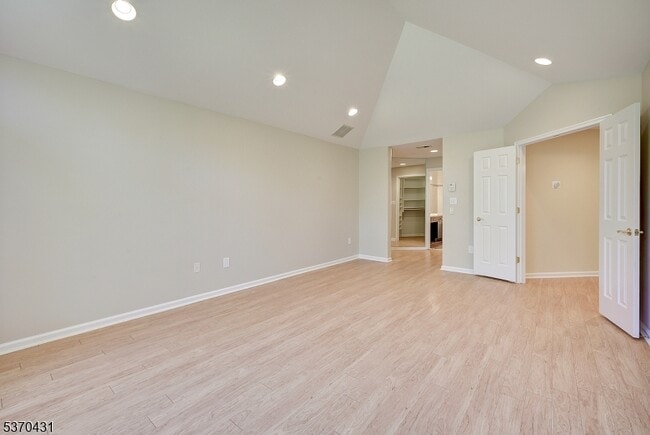Building Photo - 612 Kensington Ln